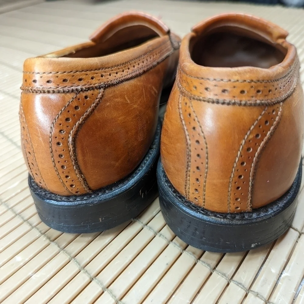 ALLEN EDMONDS Men's SIZE 11B 5059 BRIDGETON KILTIE TASSEL DRESS BROWN LOAFERS. 2